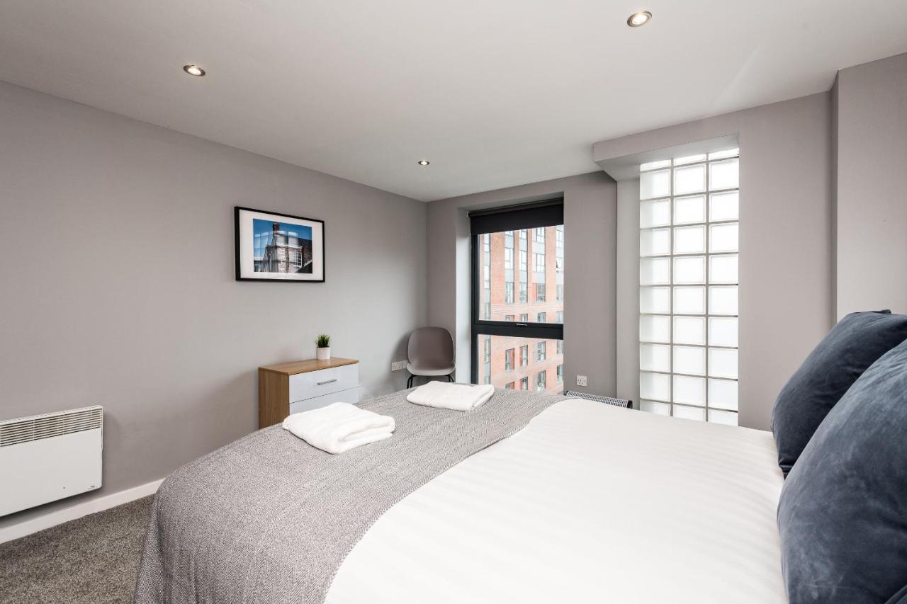Host Apartments - Contemporary 3 Bed Apt With Balcony - Perfect For Long Stays Liverpool Zewnętrze zdjęcie